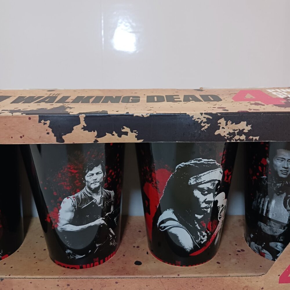 AMC The Walking Dead Pint Glass 4-Pack Collectible NWT - Picture 3 of 4